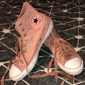 Pink Velvet Converse